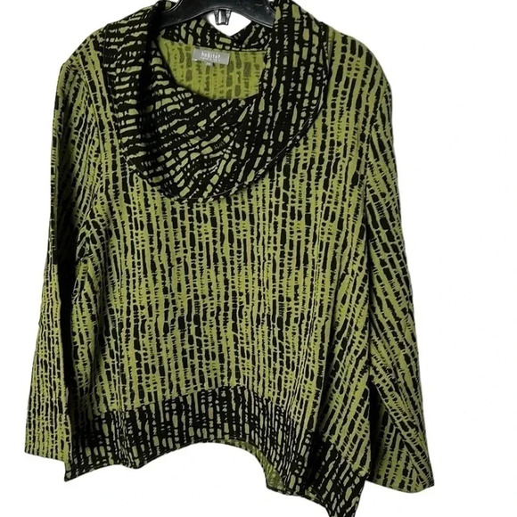 Habitat NEW! Flare,oversized top,PTP 22” sz medium , also have sm Green pullover - Picture 3 of 13